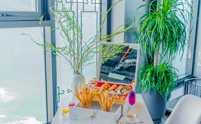 Trà chiều hàng ngày