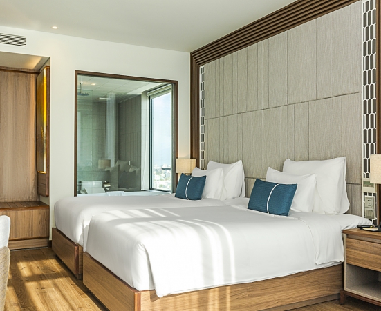 Executive Ocean Twin